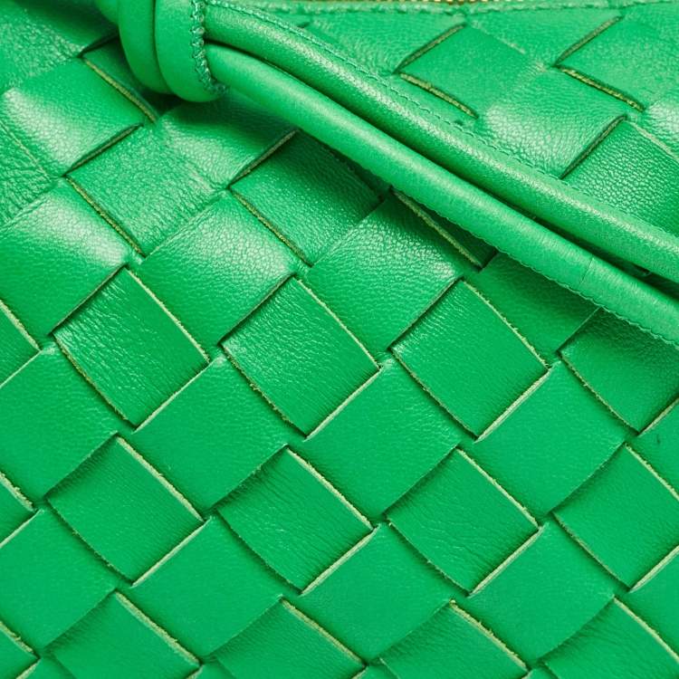 Pre Owned Bottega Veneta Green Intrecciato Leather Mini Loop Camera Crossbody Bag
