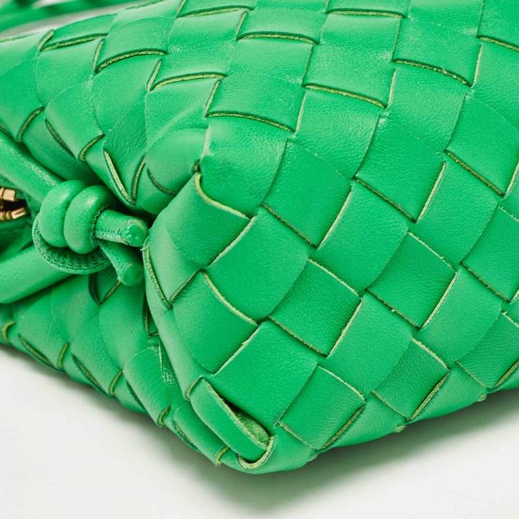 Pre Owned Bottega Veneta Green Intrecciato Leather Mini Loop Camera Crossbody Bag