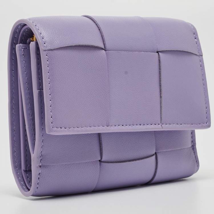 Pre Owned Bottega Veneta Lilac Intrecciato Leather Cassette Trifold Wallet