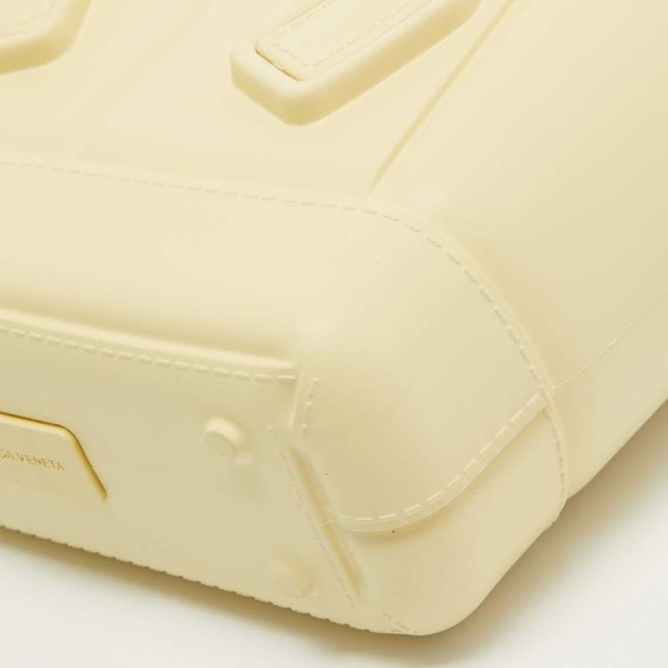 Pre Owned Bottega Veneta Cream Rubber Mini Arco Tote
