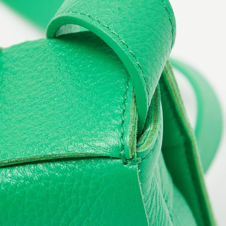 مملوكة مسبقًا Bottega Veneta Green Intrecciato Leather Cassette Shoulder Bag
