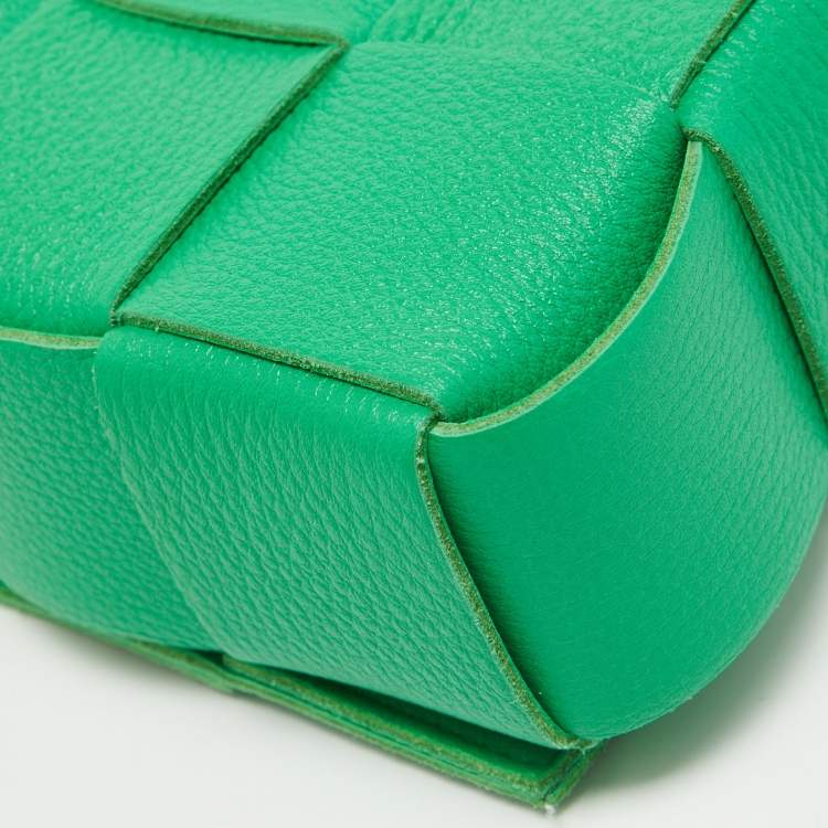 مملوكة مسبقًا Bottega Veneta Green Intrecciato Leather Cassette Shoulder Bag