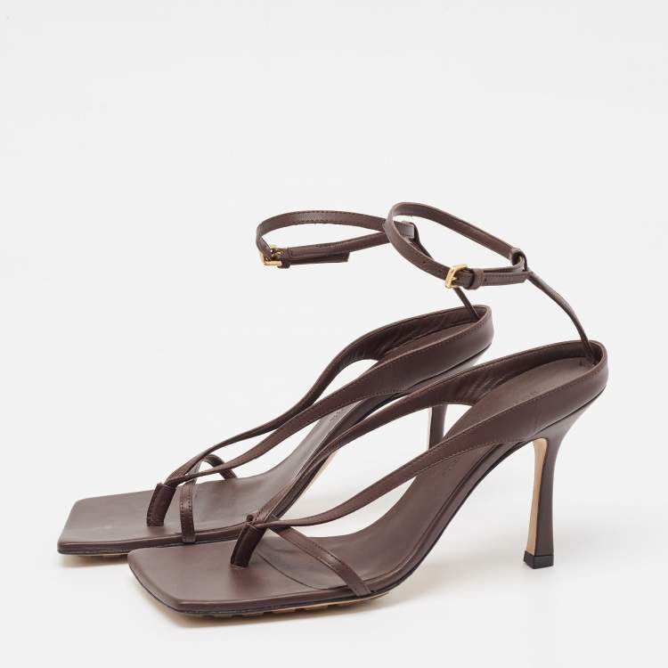 مملوكة مسبقًا Bottega Veneta Brown Leather Stretch Ankle Strap Sandals Size 37.5