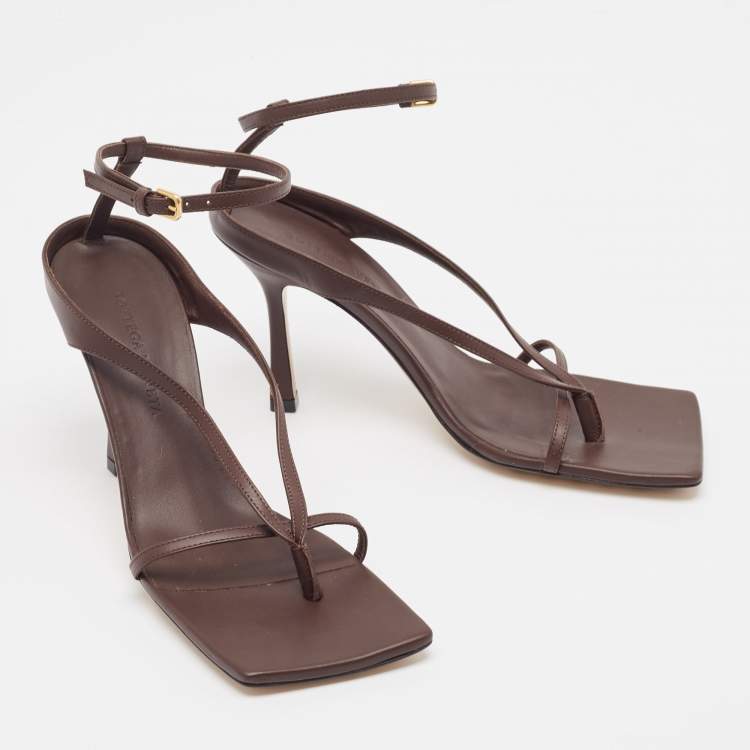 مملوكة مسبقًا Bottega Veneta Brown Leather Stretch Ankle Strap Sandals Size 37.5
