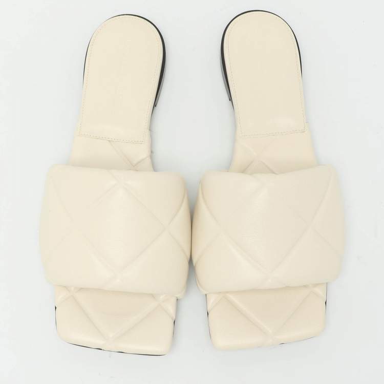 Pre Owned Bottega Veneta Cream Leather Lido Flat Slides Size 36