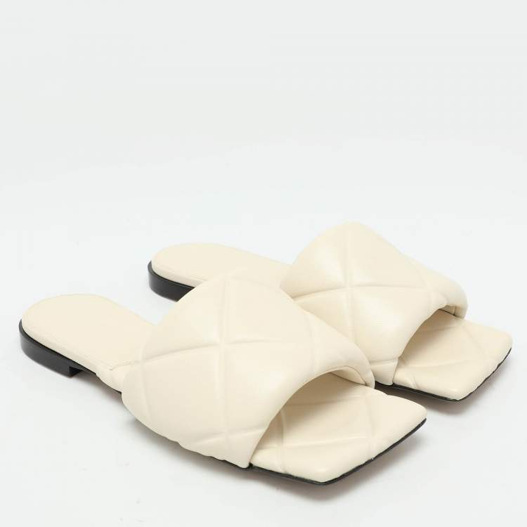 Pre Owned Bottega Veneta Cream Leather Lido Flat Slides Size 36
