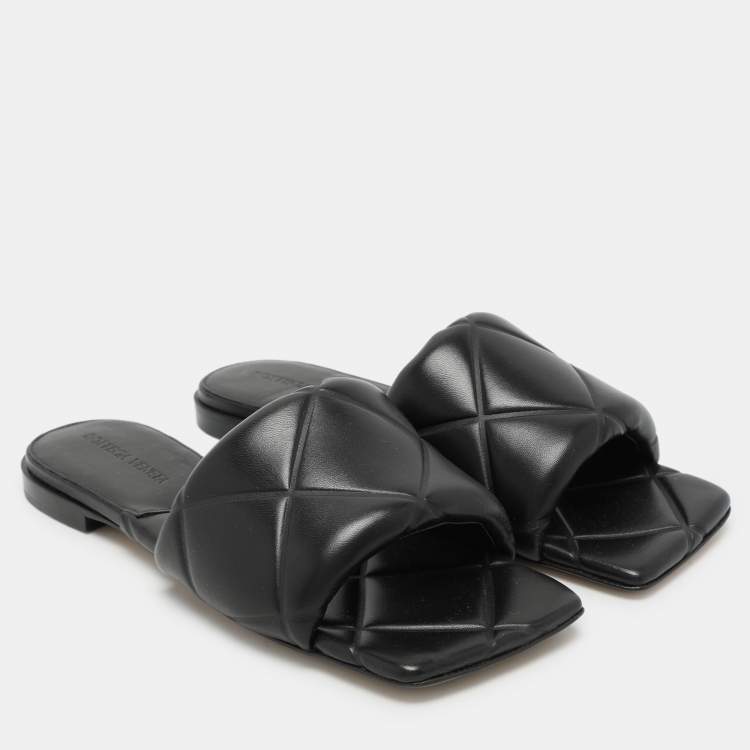 Pre Owned Bottega Veneta Black Leather Lido Flat Slides Size 36