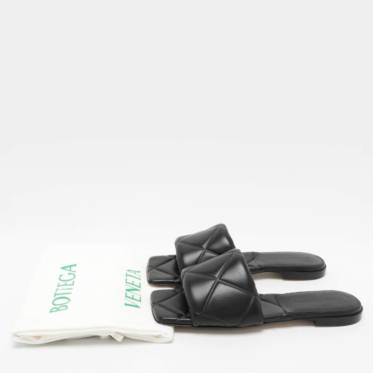Pre Owned Bottega Veneta Black Leather Lido Flat Slides Size 36