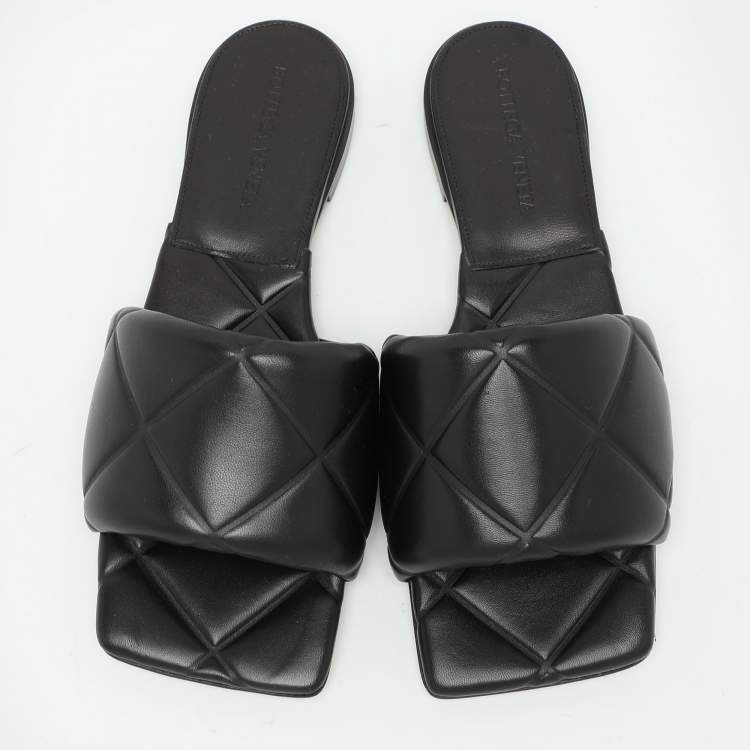 Pre Owned Bottega Veneta Black Leather Lido Flat Slides Size 36