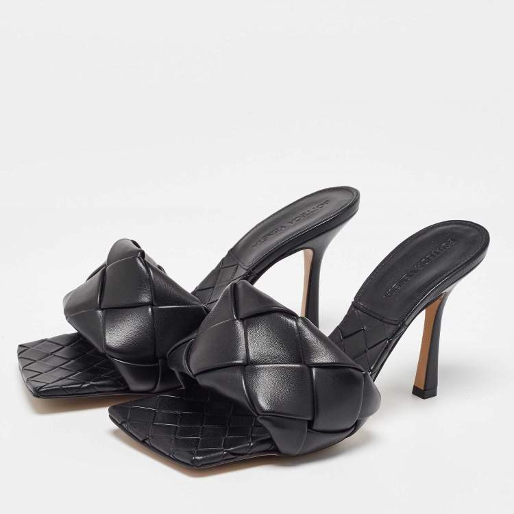 Pre Owned Bottega Veneta Black Woven Leather Lido Slide Sandals Size 37.5