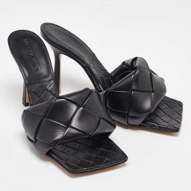 Pre Owned Bottega Veneta Black Woven Leather Lido Slide Sandals Size 37.5
