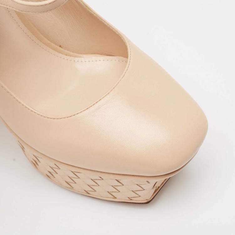 Pre Owned Bottega Veneta Beige Leather Mary Jane Pumps Size 38