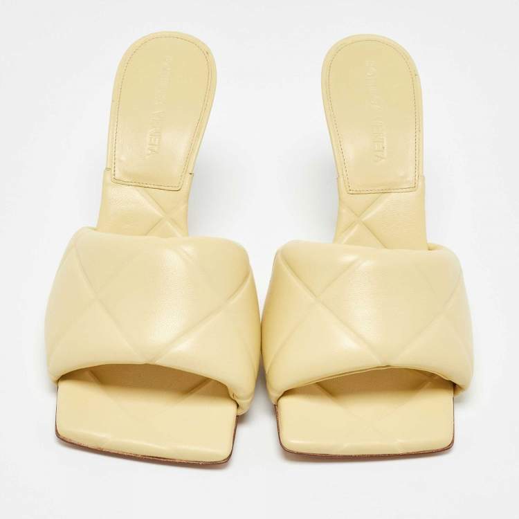 Pre Owned Bottega Veneta Yellow Quilted Leather Lido Slide Sandals Size 36