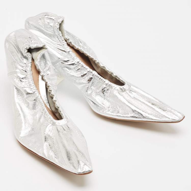 Pre Owned Bottega Veneta Silver Leather Glitter Plexiglass Almond Pumps Size 37