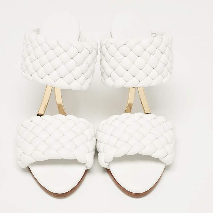 مملوكة مسبقًا Bottega Veneta White Intrecciato Leather Lido Slide Sandals Size 38