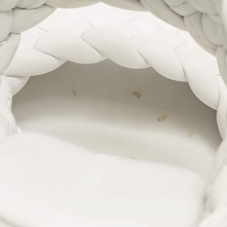 مملوكة مسبقًا Bottega Veneta White Intrecciato Leather Lido Slide Sandals Size 38