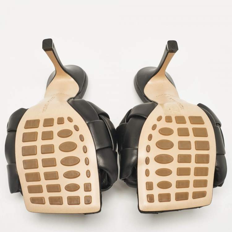 مملوكة مسبقًا Bottega Veneta Black Woven Leather Lido Slide Sandals Size 35