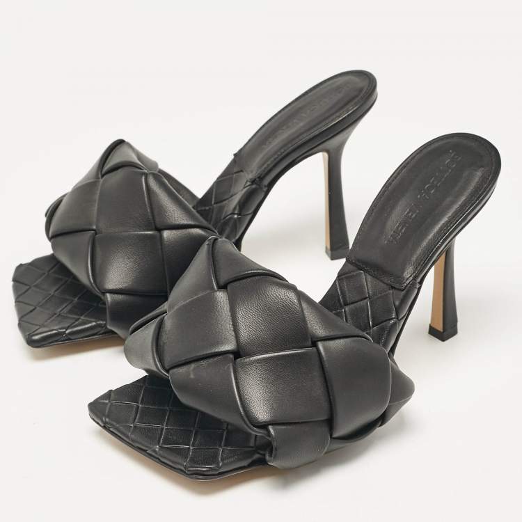مملوكة مسبقًا Bottega Veneta Black Woven Leather Lido Slide Sandals Size 35