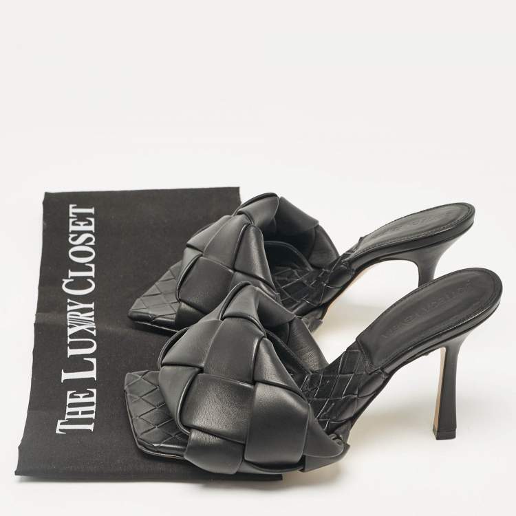 مملوكة مسبقًا Bottega Veneta Black Woven Leather Lido Slide Sandals Size 35