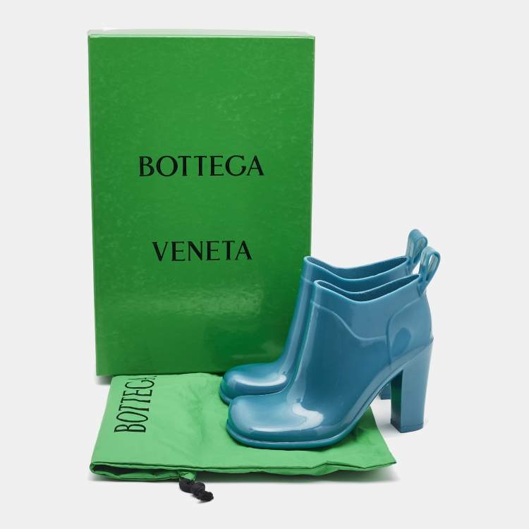 Pre Owned Bottega Veneta Blue Rubber Ankle Boots Size 37