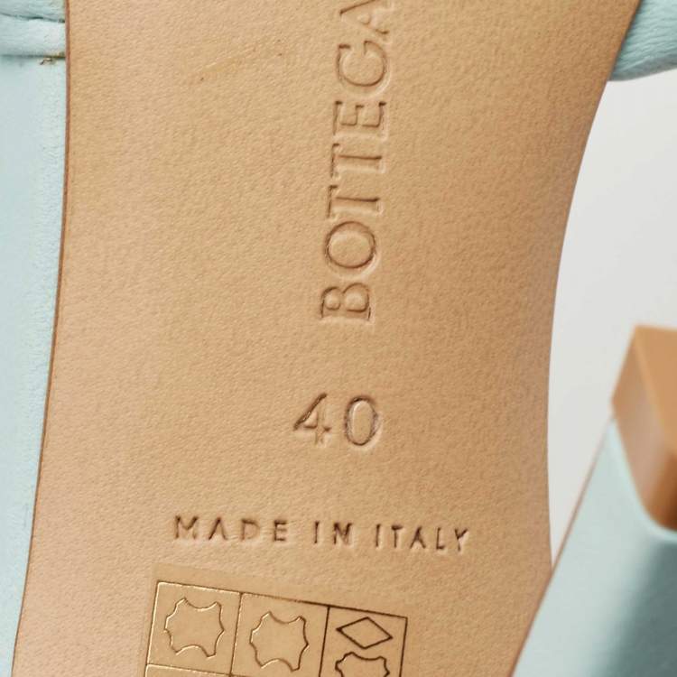 Pre Owned Bottega Veneta Light Blue Quilted Leather Lido Slide Sandals Size 40