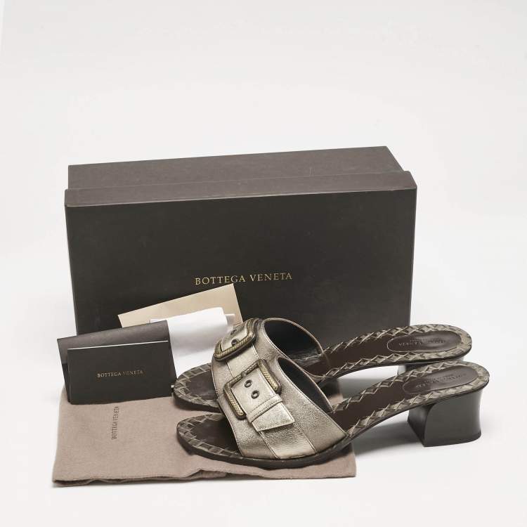 Pre Owned Bottega Veneta Metallic Leather Buckle Slide Sandals Size 41