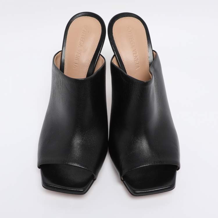 Pre Owned Bottega Veneta Black Leather Knot Heel Mules Size 37