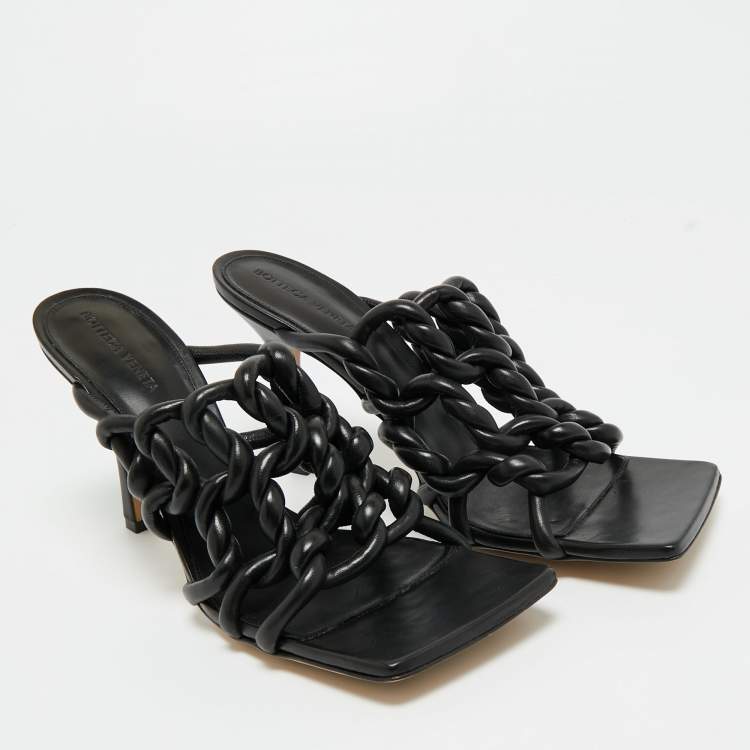 Pre Owned Bottega Veneta Black Leather Braided Accents Slide sandals