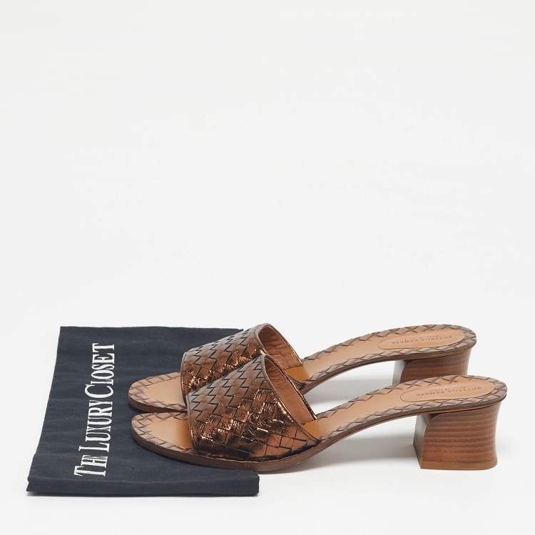 Pre Owned Bottega Veneta Metallic Bronze Leather Block Heel Slide Sandals Size 41