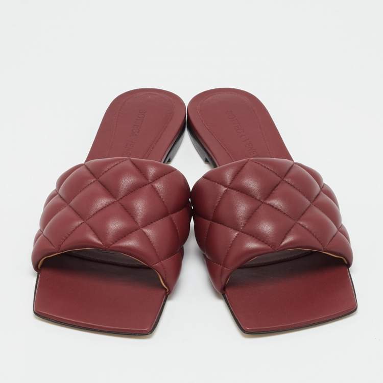Pre Owned Bottega Veneta Burgundy Intrecciato Leather Lido Flat Slide Sandals Size 35.5