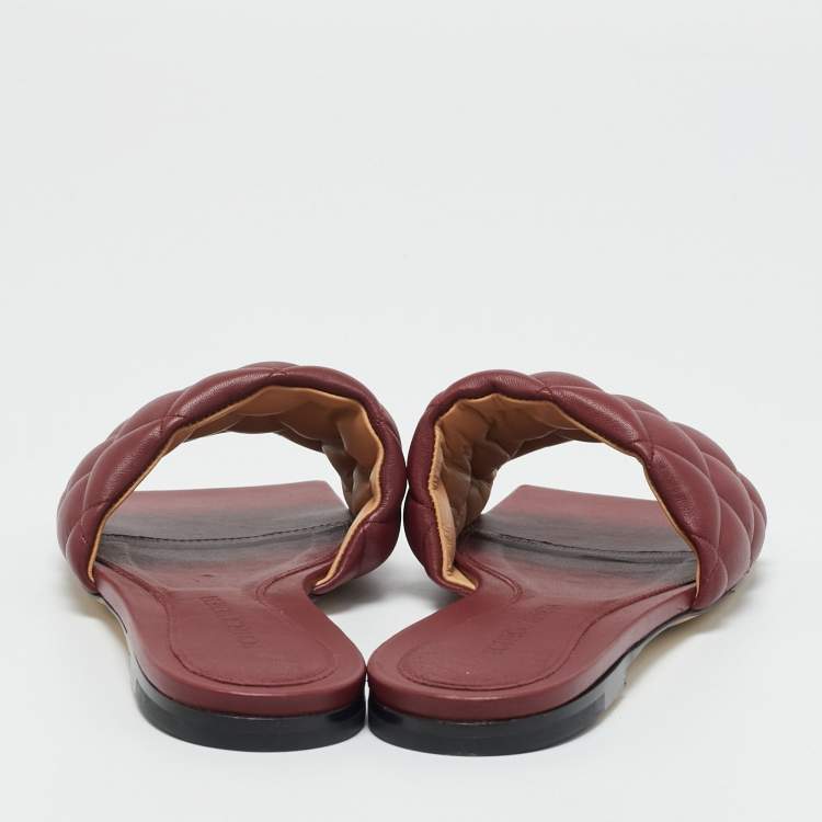 Pre Owned Bottega Veneta Burgundy Intrecciato Leather Lido Flat Slide Sandals Size 35.5