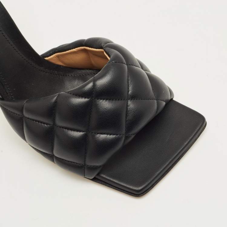Pre Owned Bottega Veneta Black Quilted Leather Lido Slide Sandals Size 36.5