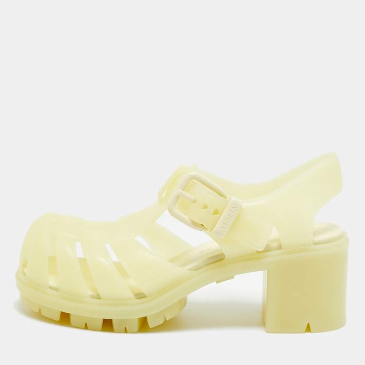 Pre Owned Bottega Veneta Gertie fisherman Size 38 Green Rubber Ankle Strap Sandals