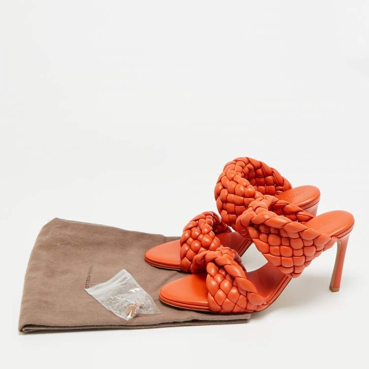 مملوكة مسبقًا Bottega Veneta Curve Size 37.5 Orange Intrecciato Leather Slide Sandals