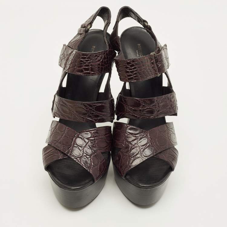 Pre Owned Bottega Veneta Size 38 Brown Croc Embossed Leather Ankle Strap Sandals