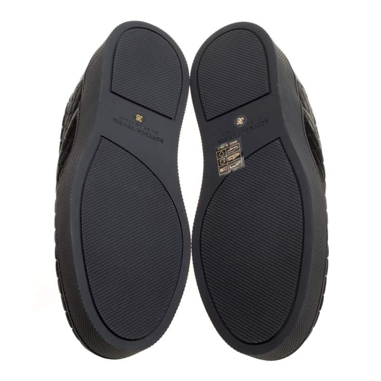 Pre Owned Bottega Veneta Black Quilted Velvet Dodger Intrecciato Slip On Sneakers Size 36