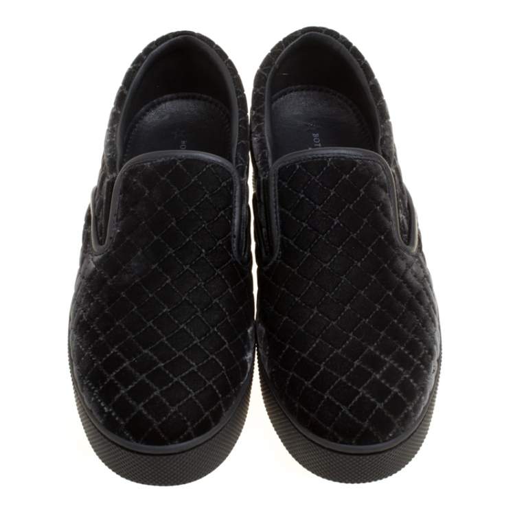 Pre Owned Bottega Veneta Black Quilted Velvet Dodger Intrecciato Slip On Sneakers Size 36