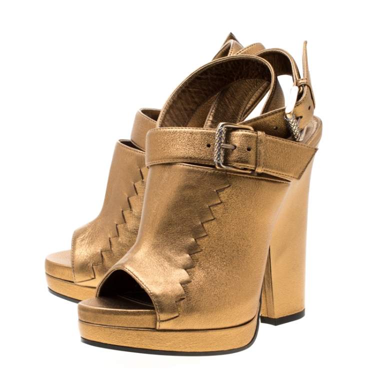 Pre Owned Bottega Veneta Metallic Gold Intrecciato Detail Leather Buckle Peep Toe Platform Sandals 38