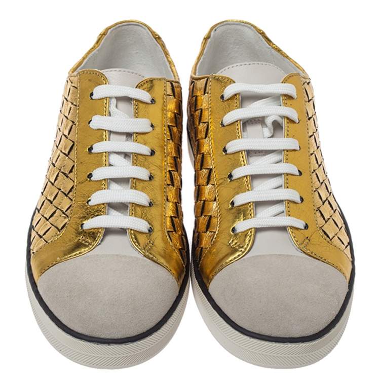 Pre Owned Bottega Veneta Metallic Gold Intrecciato Leather And Suede Cap Toe Low Top Sneakers Size 36