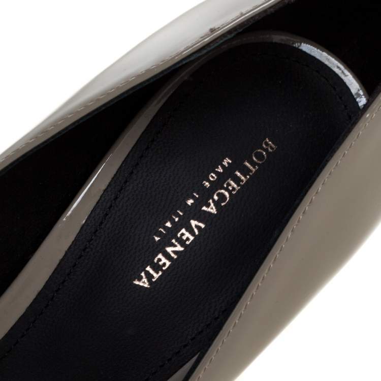 Pre Owned Bottega Veneta Grey Patent Leather Intrecciato Detail Block Heel Pumps Size 37.5