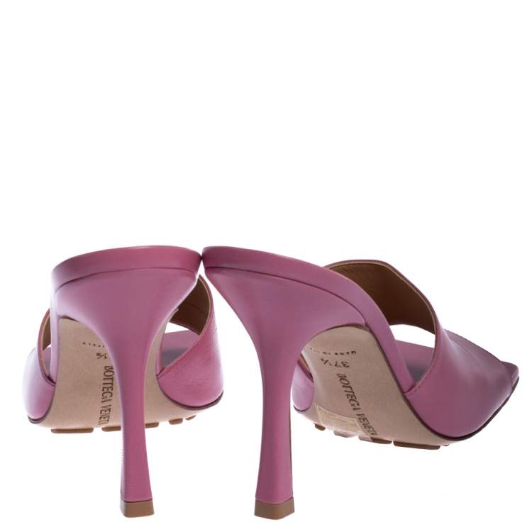 Pre Owned Bottega Veneta Pink Leather Stretch Square Toe Slide Sandals Size 37.5