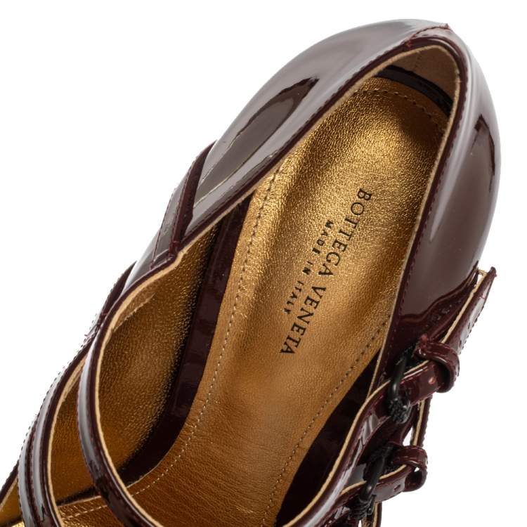 Pre Owned Bottega Veneta Maroon Patent Leather Mary Jane Strappy Pointed Toe Pumps Size 39.5