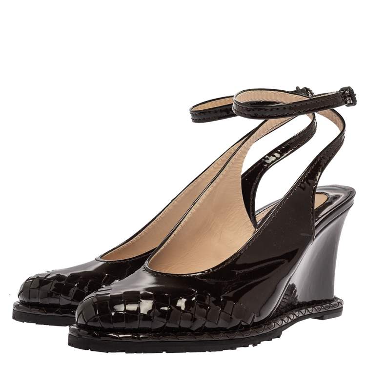 Pre Owned Bottega Veneta Dark Brown Intrecciato Patent Leather Wedge Slingback Sandals Size 40