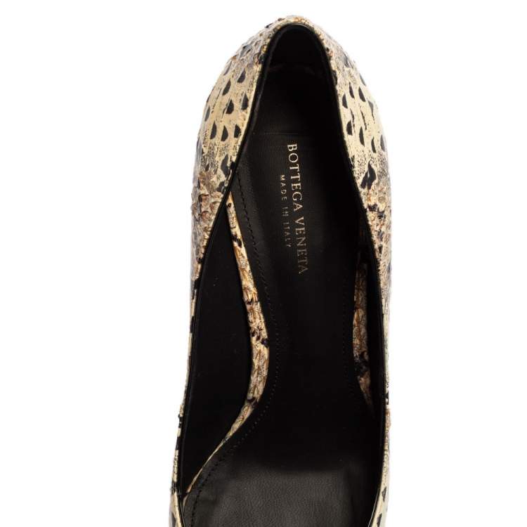 Pre Owned Bottega Veneta Tri Color Python Leather Square Toe Pumps Size 37.5