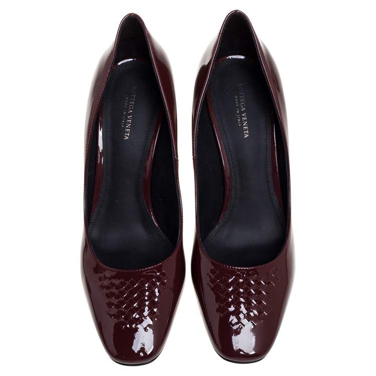 Pre Owned Bottega Veneta Burgundy Patent Leather Intrecciato Detail Block Heel Pumps Size 38