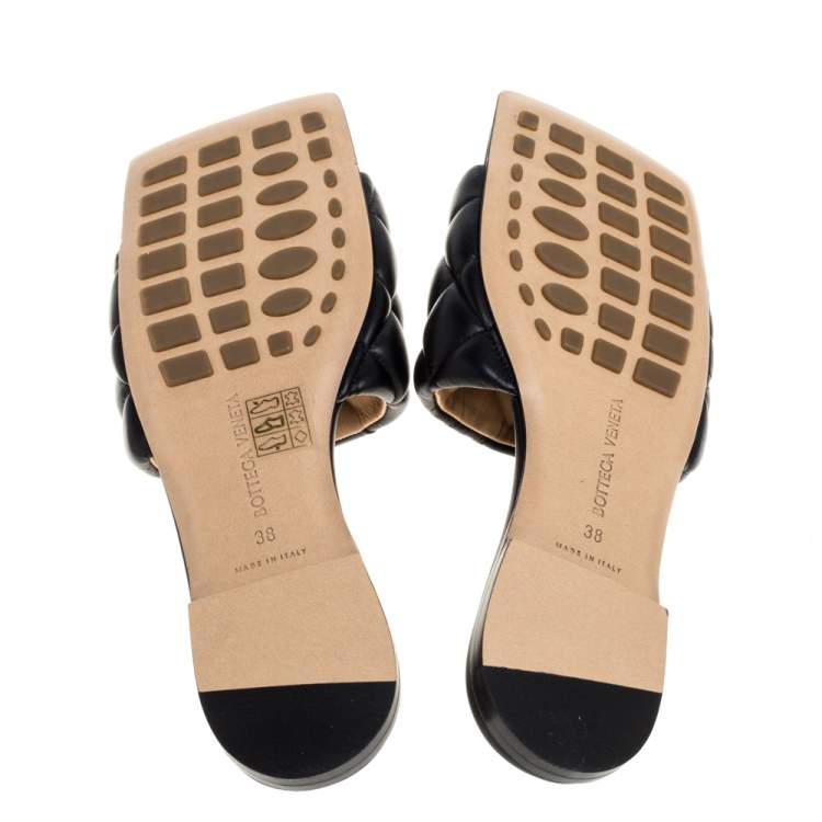 Pre Owned Bottega Veneta Black Quitled Leather Padded Flat Slide Sandals Size 38
