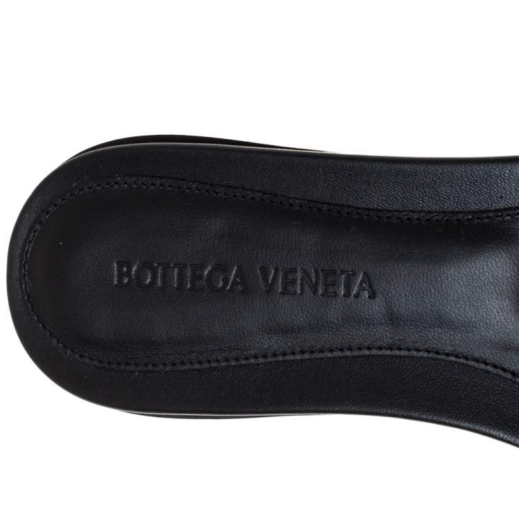 Pre Owned Bottega Veneta Black Quitled Leather Padded Flat Slide Sandals Size 38