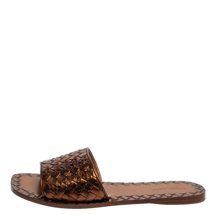 Pre Owned Bottega Veneta Brown Metallic Intrecciato Leather Flat Slides Size 39