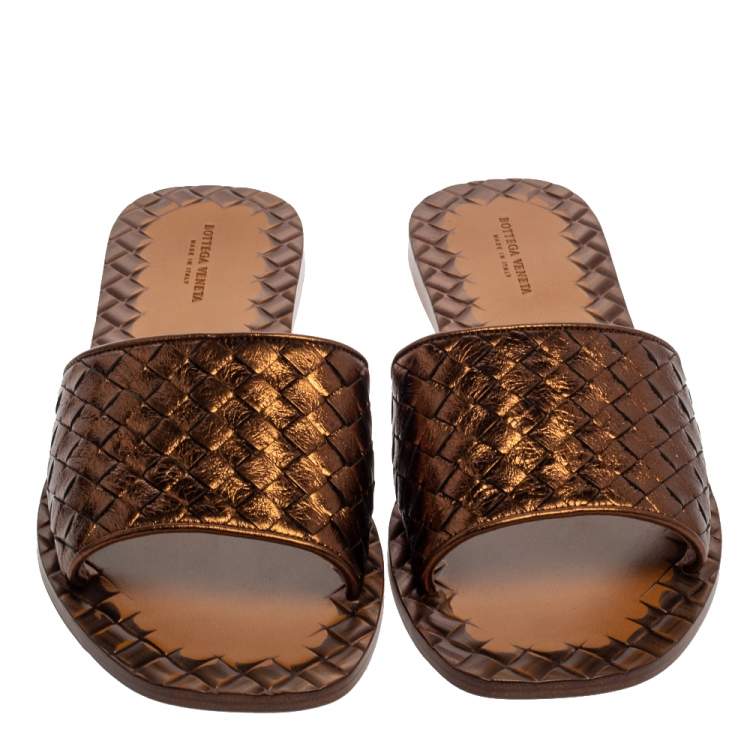 Pre Owned Bottega Veneta Brown Metallic Intrecciato Leather Flat Slides Size 39