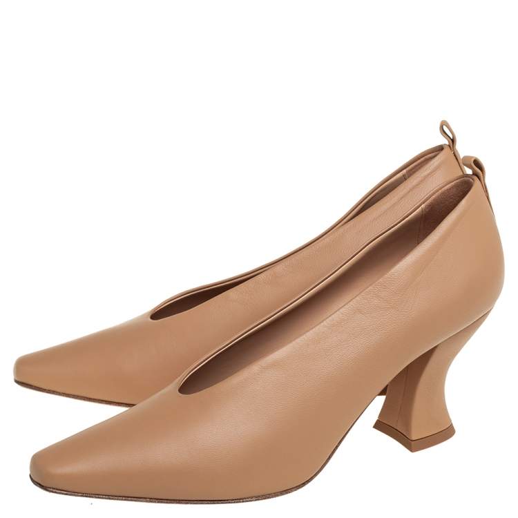 Pre Owned Bottega Veneta Beige Leather Block Heel Pumps Size 38.5